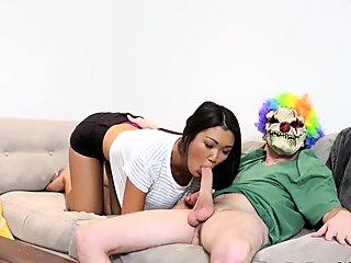 Amateur Asian girlfriend bangs masked bf