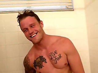 Peeping on Guys in the Shower